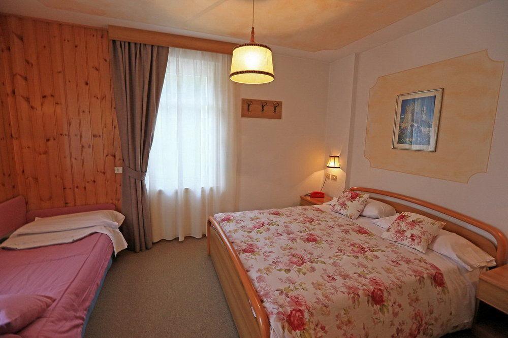 Hotel San Giovanni Віго-ді-Фасса Екстер'єр фото
