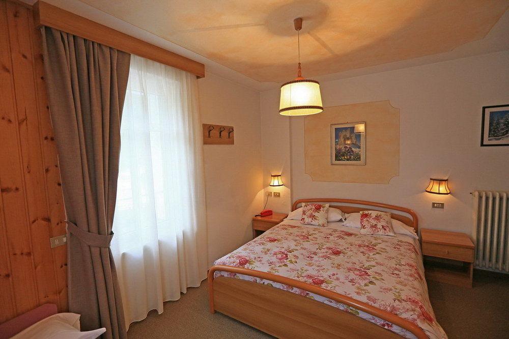 Hotel San Giovanni Віго-ді-Фасса Екстер'єр фото